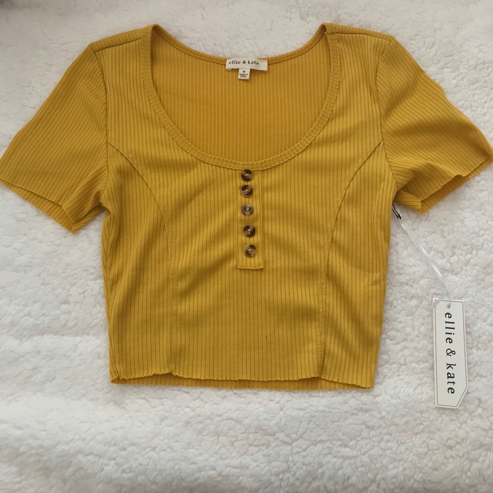 ❌🚫SOLD🚫❌Button Up Crop Top